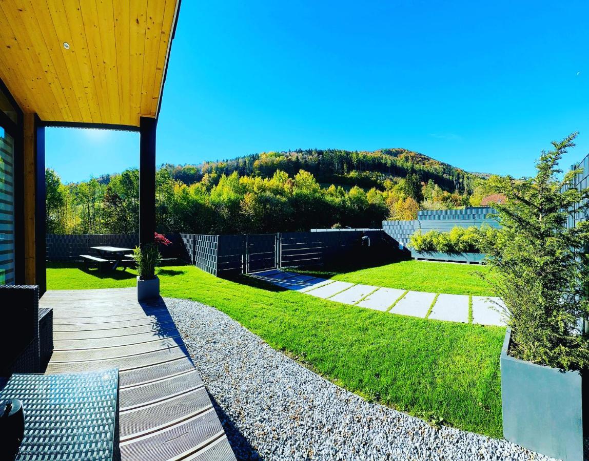 Voralpen Lodge - Ferienhaus Mit Gym, Sauna & Hot Tub Traisen Bagian luar foto